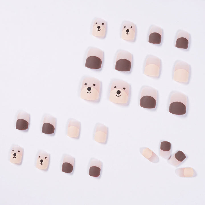 Cute nail art with bear motifs Kalsten