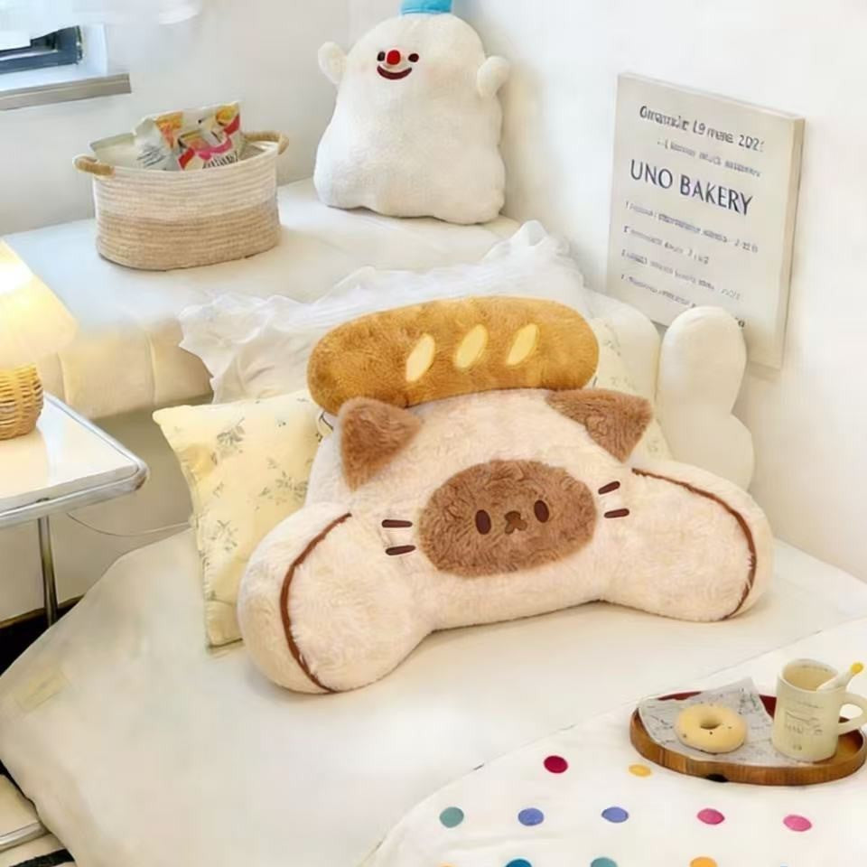 Ergonomic lumbar pillow made of plush with memory foam and cute bear design
