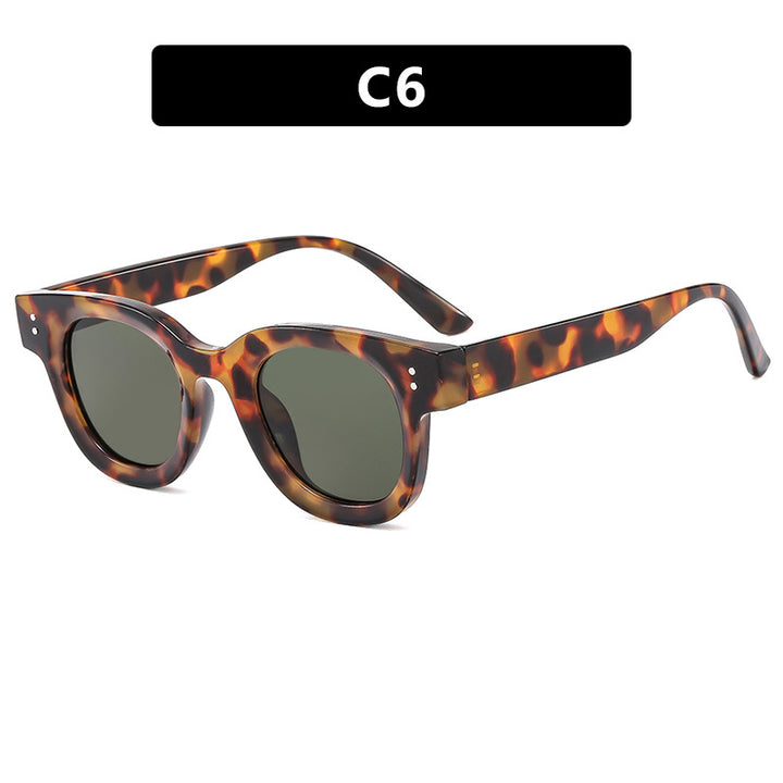 Ladies stylish sunglasses with distinctive design and polarized lenses Kalsten