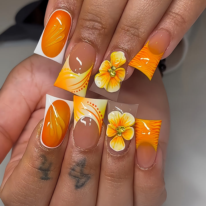 Artistic Floral Press-On Nail Design Kalsten