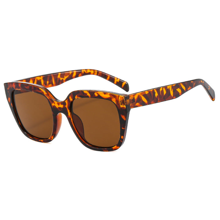 Ladies stylish sunglasses in modern square design Kalsten