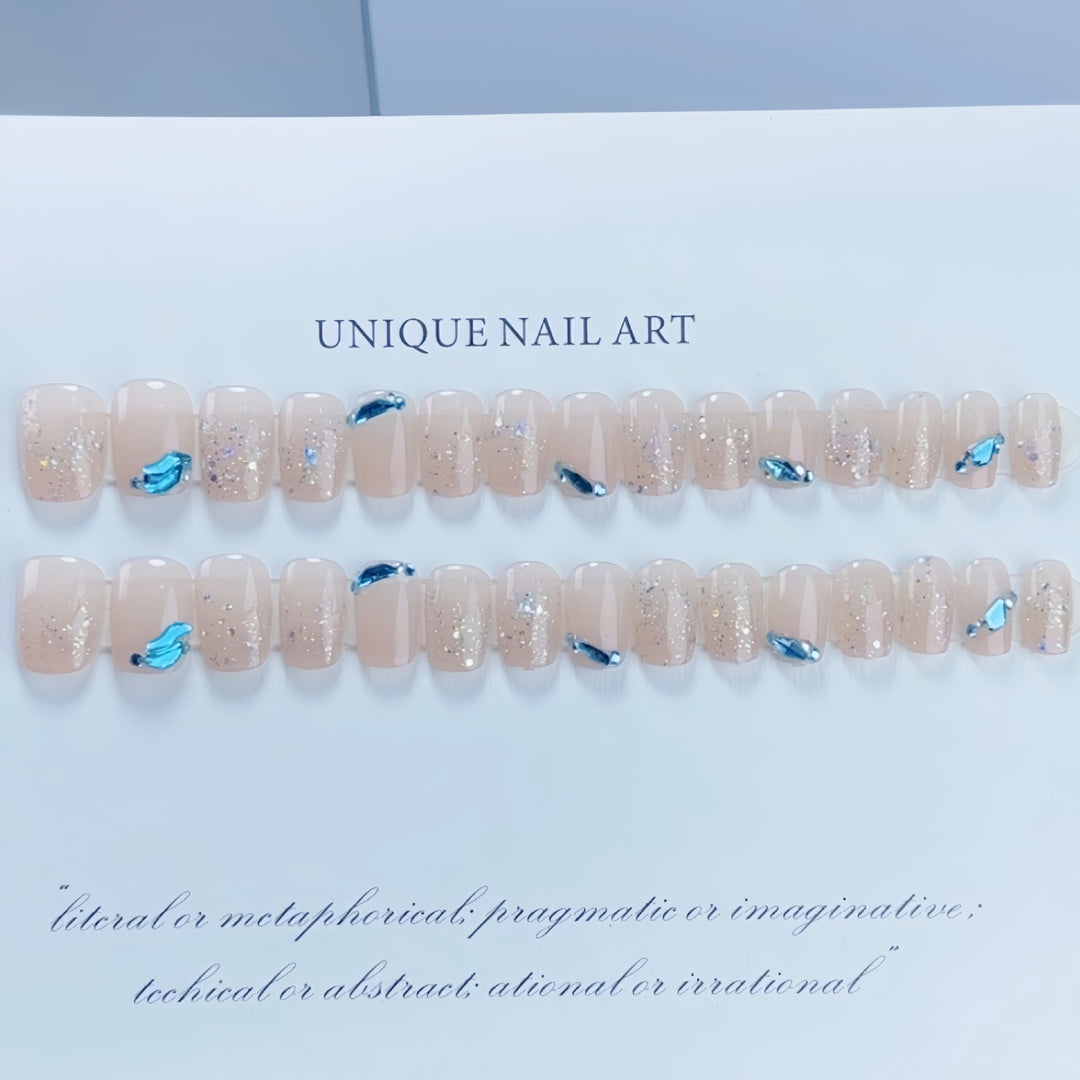 Artistic Decorative Press-On Nail Set Kalsten