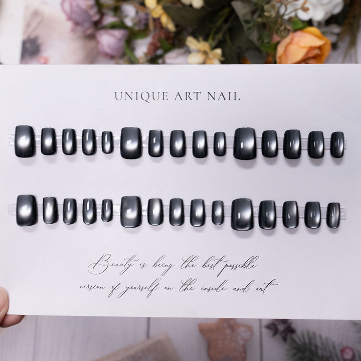 Elegant Press-On Nail Art Set