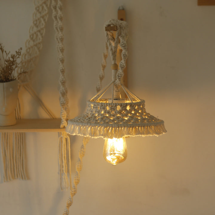 Decorative Macramé Hanging Basket Kalsten