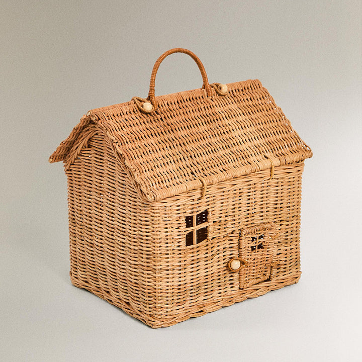 Playful storage basket in house design Kalsten
