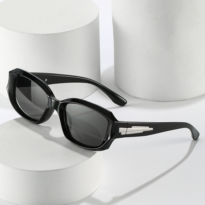 Retro-Inspired Angular Sunglasses with Unique Decorative Details Kalsten