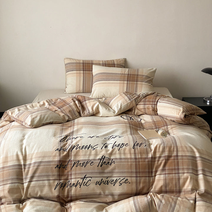 Checked cotton percale bed linen set with calligraphic script print
