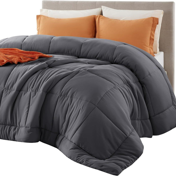 Cozy Comforter Kalsten