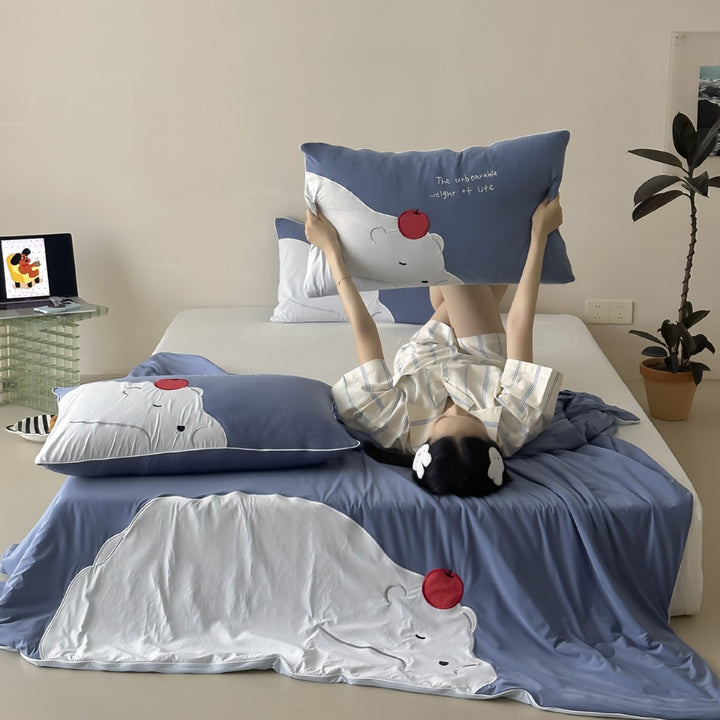 Cotton jersey bedding set with large dog appliqué