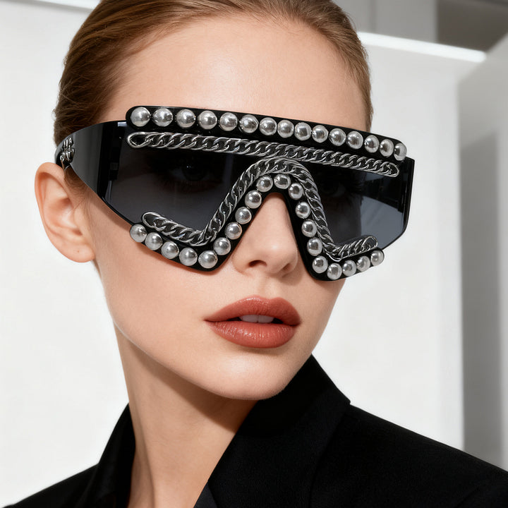 Women's fashion sunglasses with luxurious chain frame and shimmering accents Kalsten