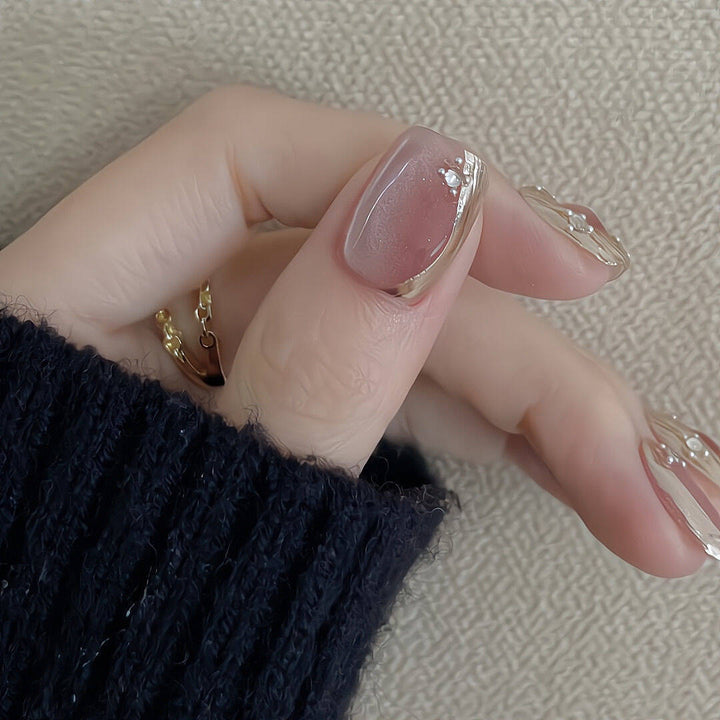 Elegant Press-On Nail Art Extensions Kalsten