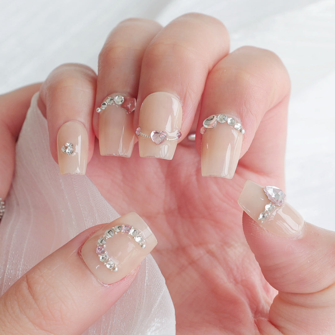 Butterfly-Embellished Press-On Nail Set