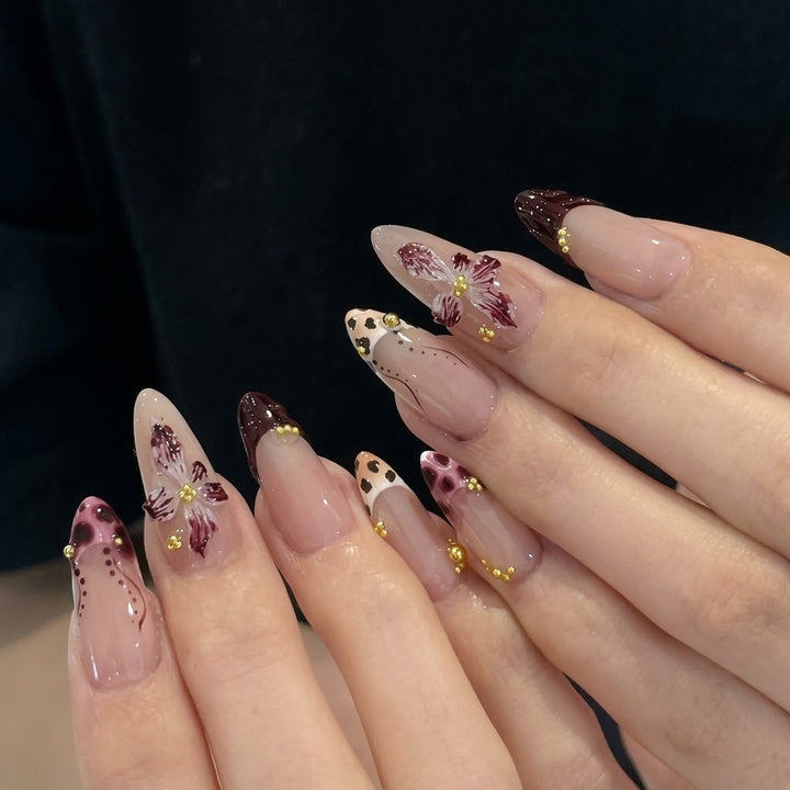 Fashionable Press-On Nail Set
