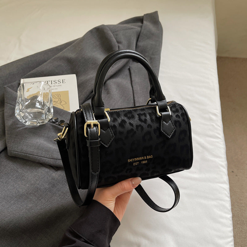 Compact Structured Handbag Kalsten