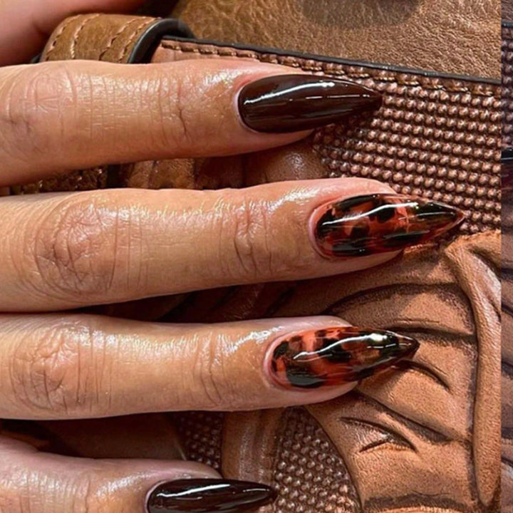 Artificial nails with elegant leopard and glitter design Kalsten
