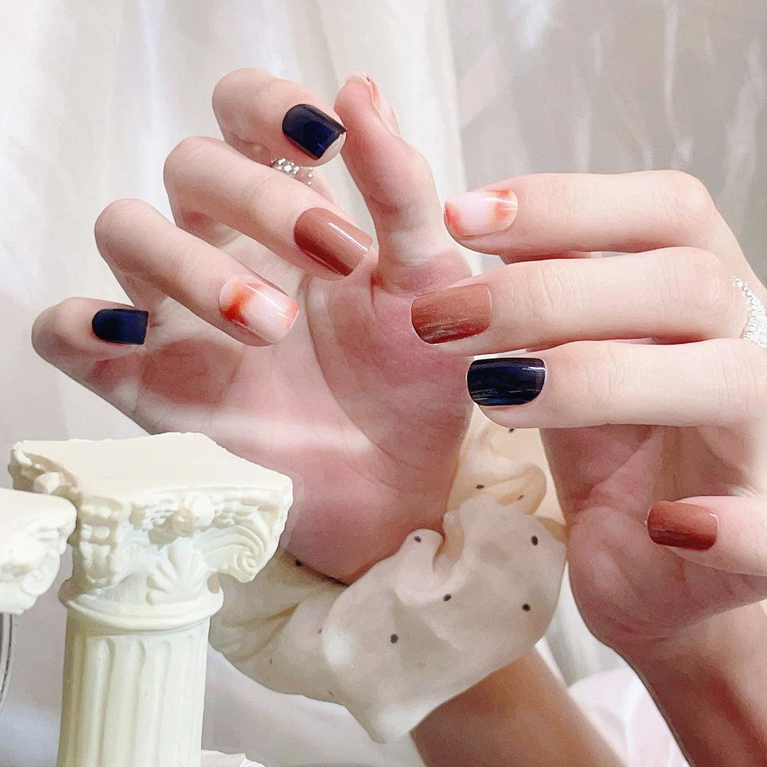 Elegant Press-On Nail Set with Abstract Designs
