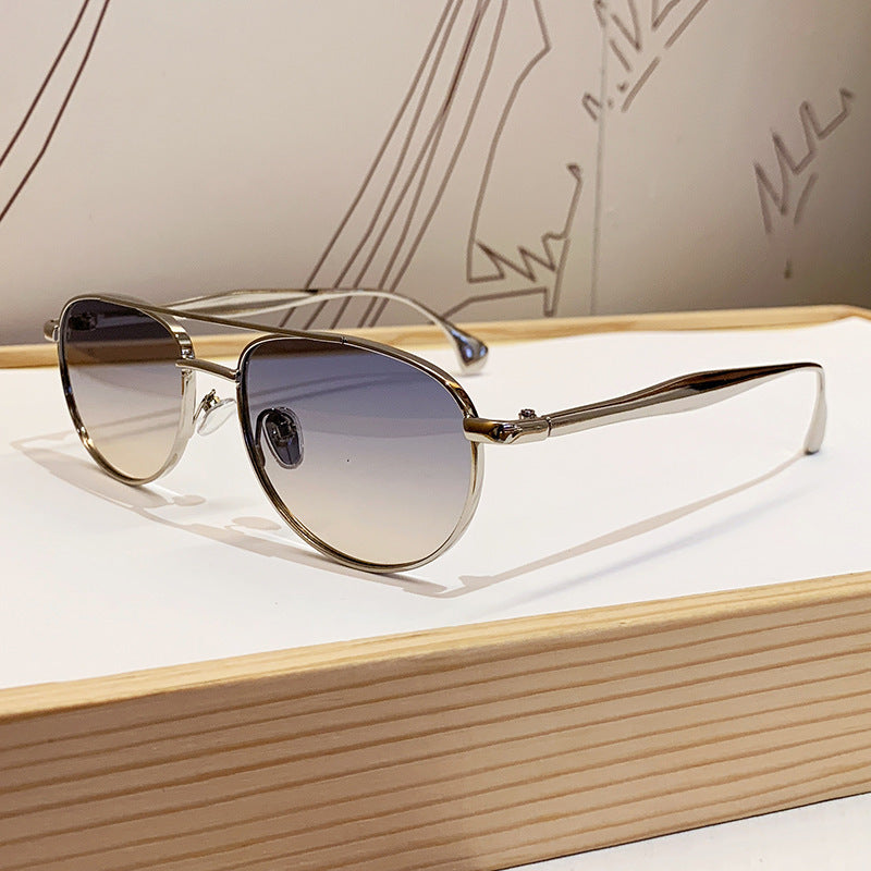 Ladies fashionable pilot sunglasses with elegant gold frame Kalsten