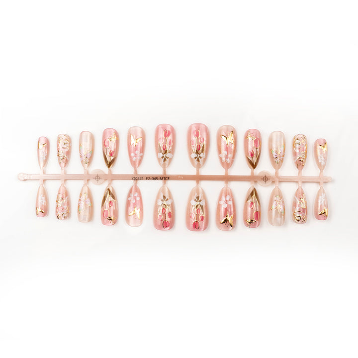 Artificail nail set with floral and golden accent Kalsten