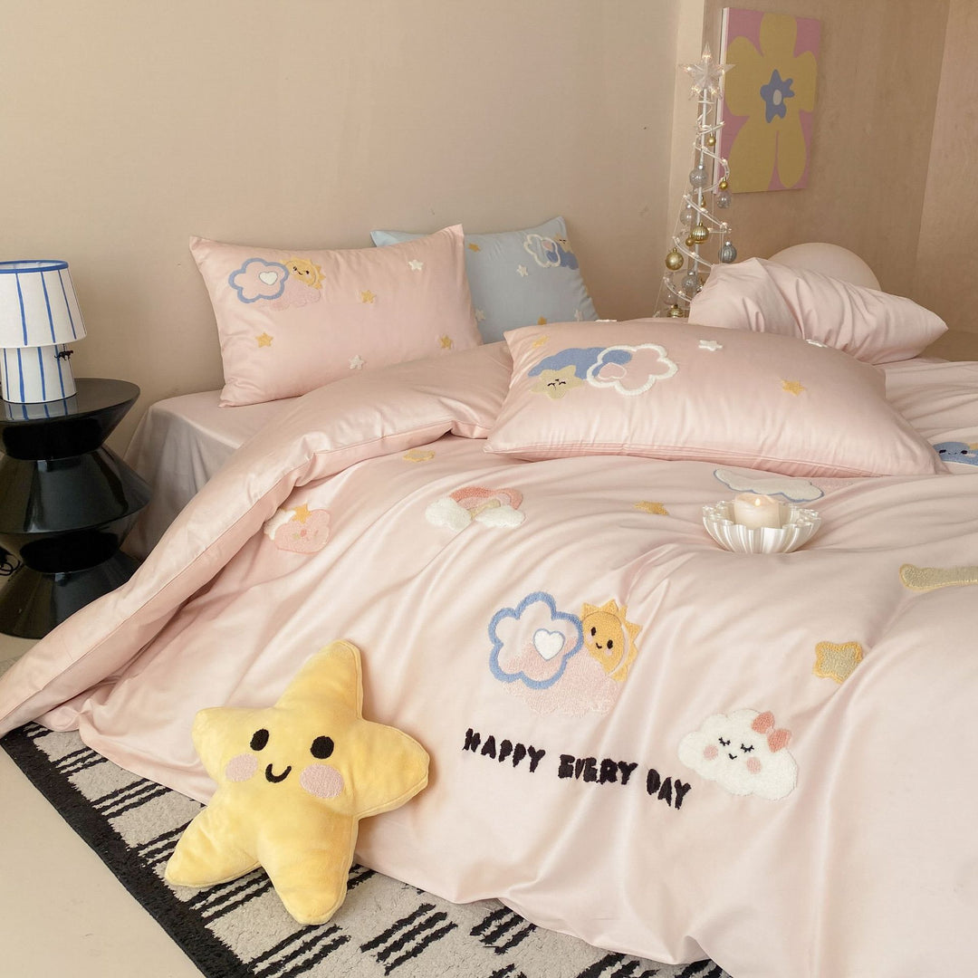 Children's duvet cover set with embroidered cloud and star appliqués