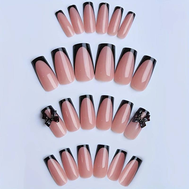 Artificial nail set with elegant black-and-white lace design Kalsten