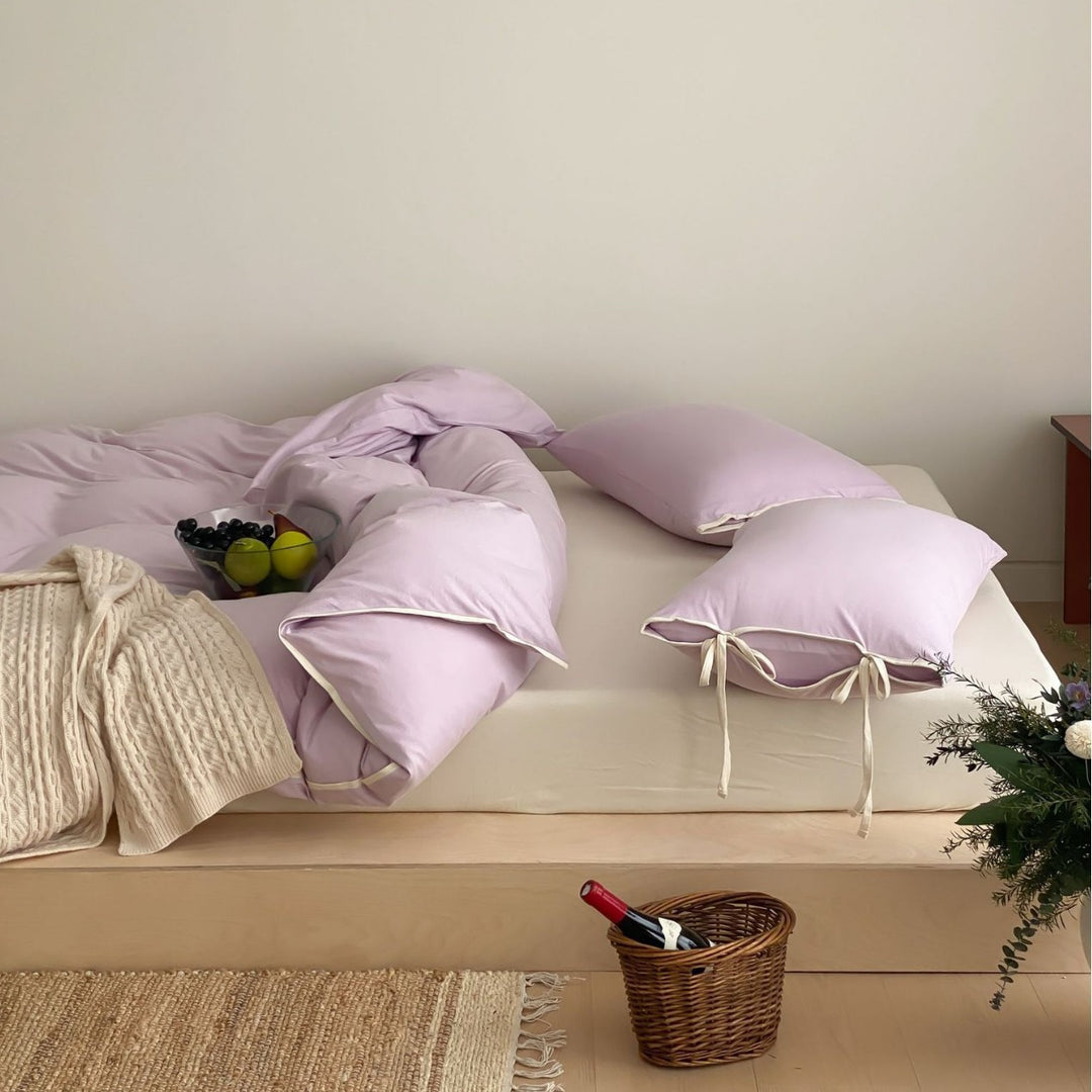 Luxurious cotton percale bed linen set with tie bands