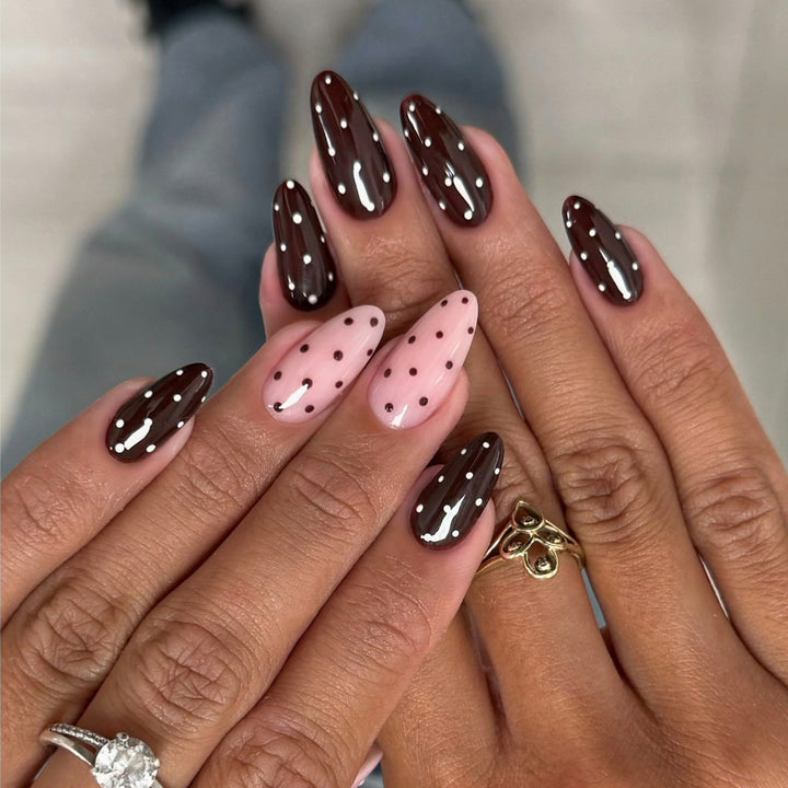 Artistic Press-On Nail Art Set with Polka Dot and Glossy Finish Kalsten