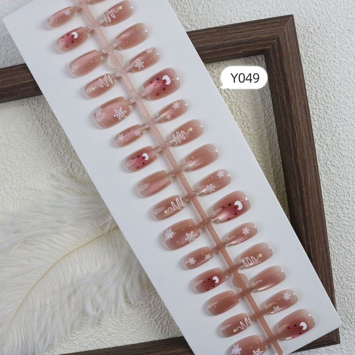 Creative Floral-Themed Press-On Nail Art
