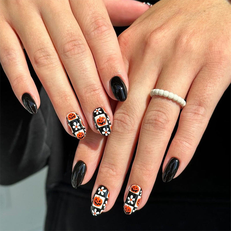 Halloween artificial nail set with creepy design Kalsten