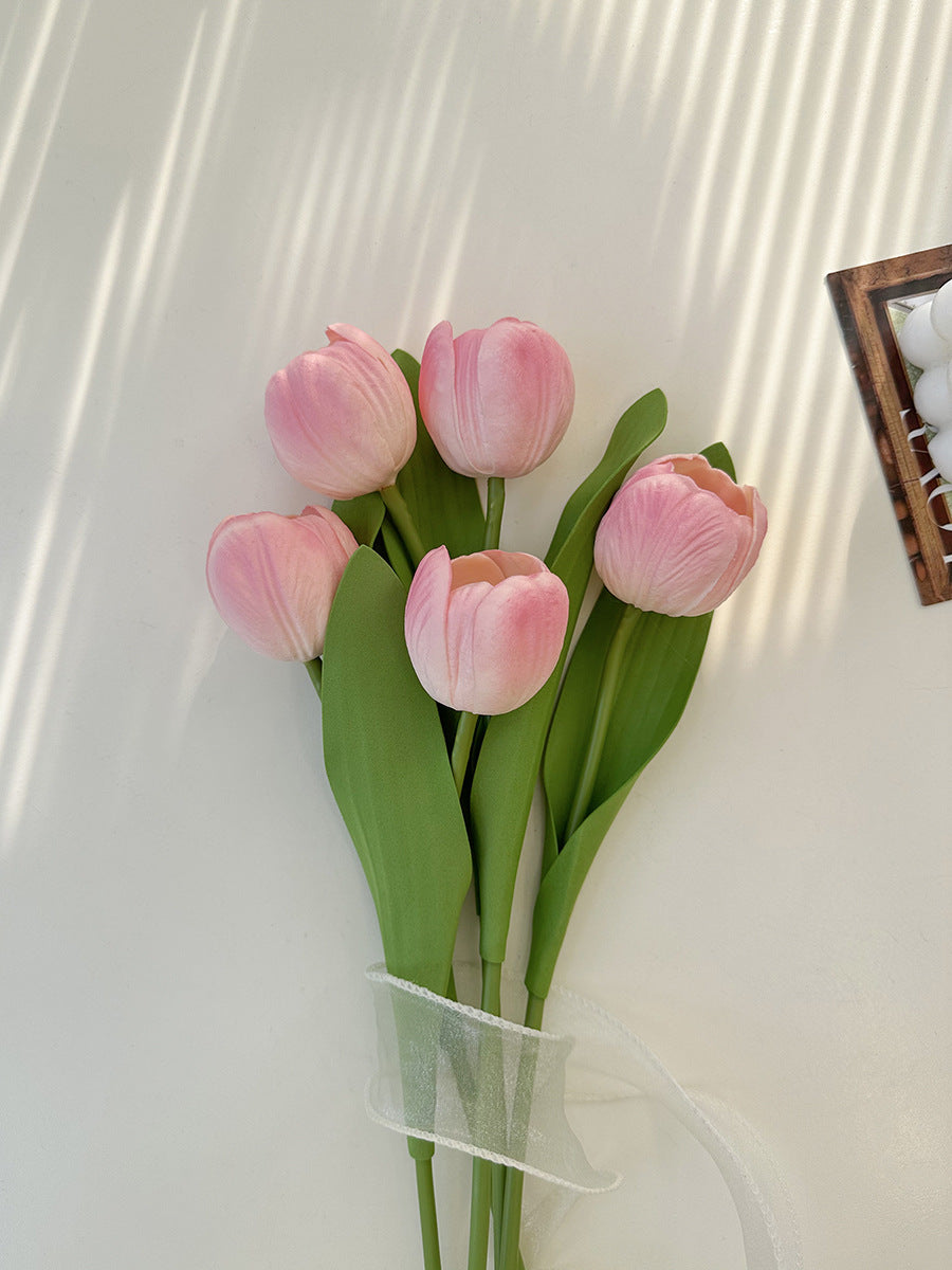 Realistic Tulip Flower Bouquet