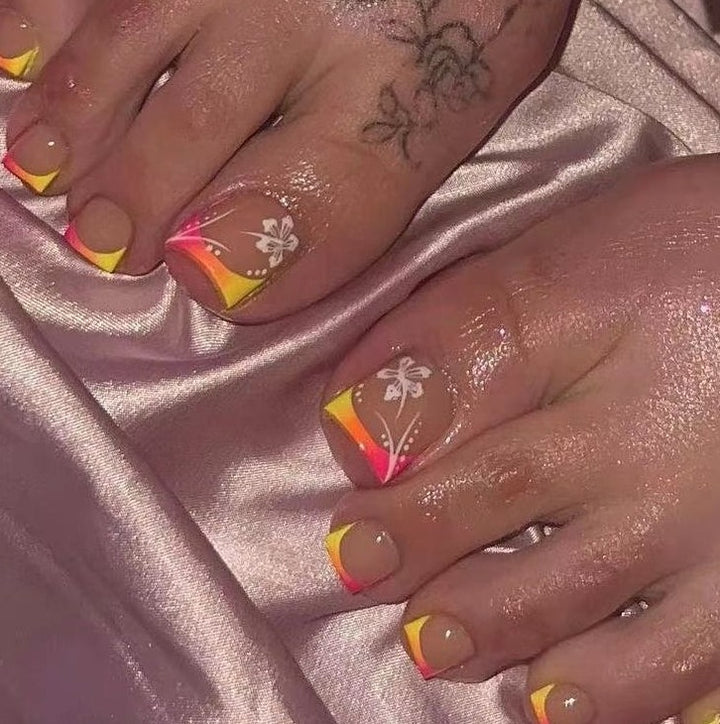 Floral Nail Design Enhancements Kalsten