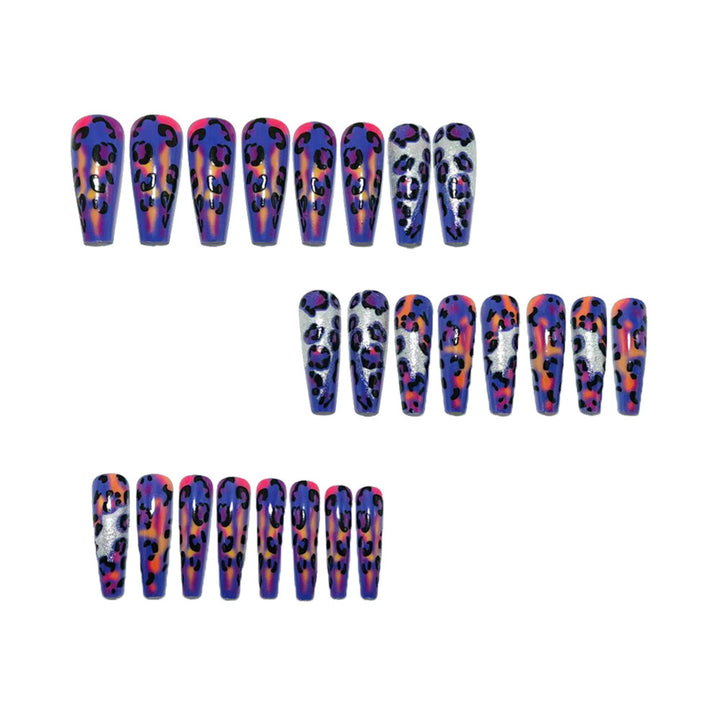 Trendy artificial nails with glitter and leopard pattern Kalsten