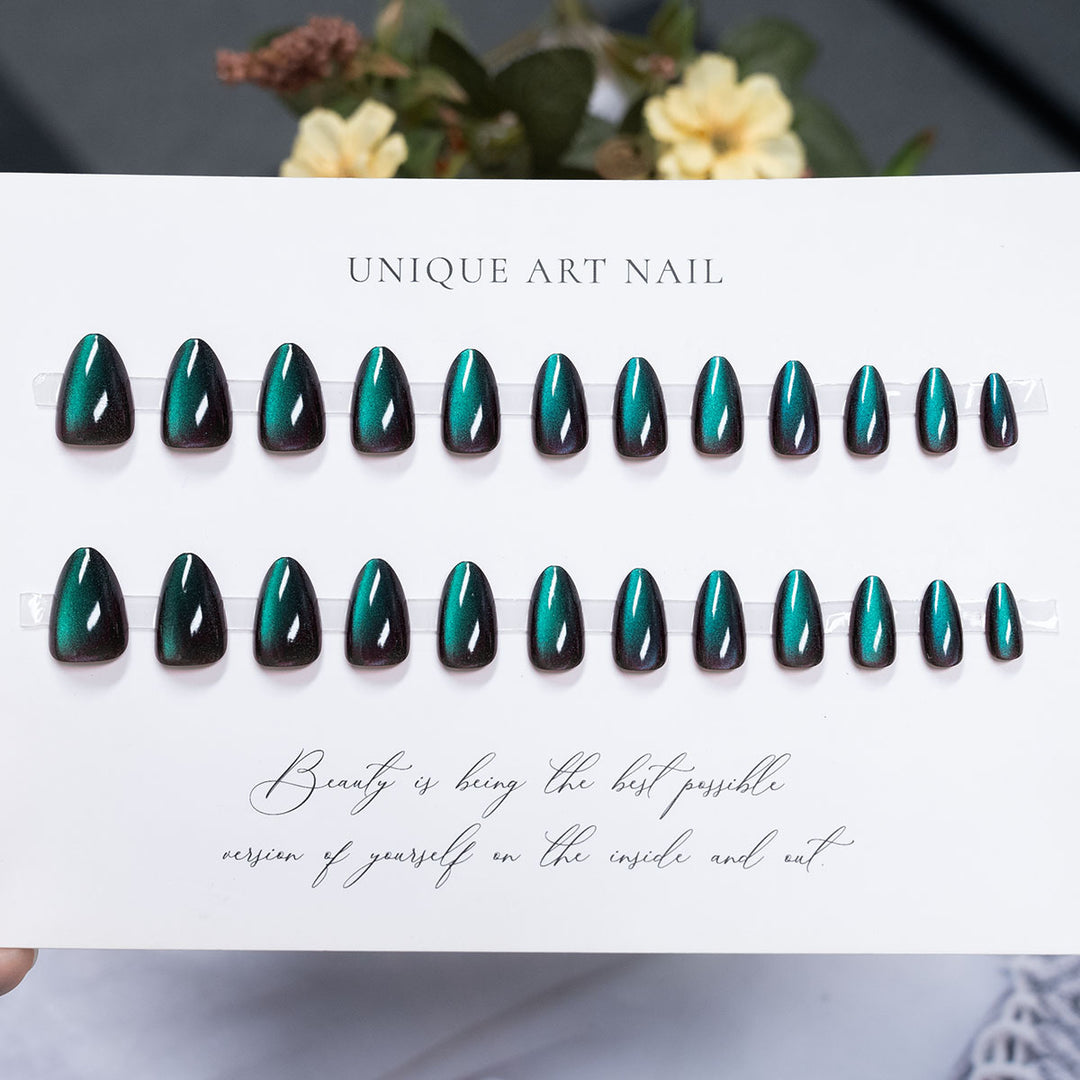 Glossy Press-On Nail Art Set