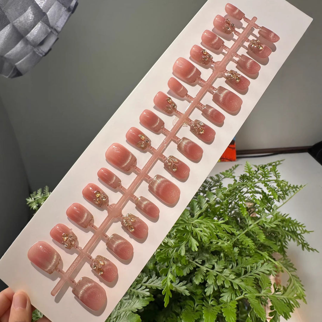 Elegant Decorative Press-On Nail Collection Kalsten