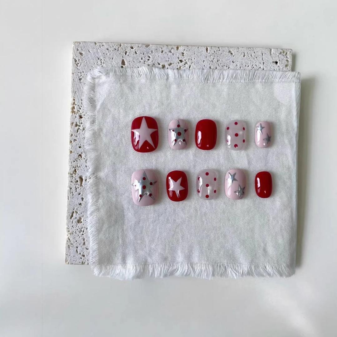 Artistic Press-On Nail Art Set with Star and Dot Designs