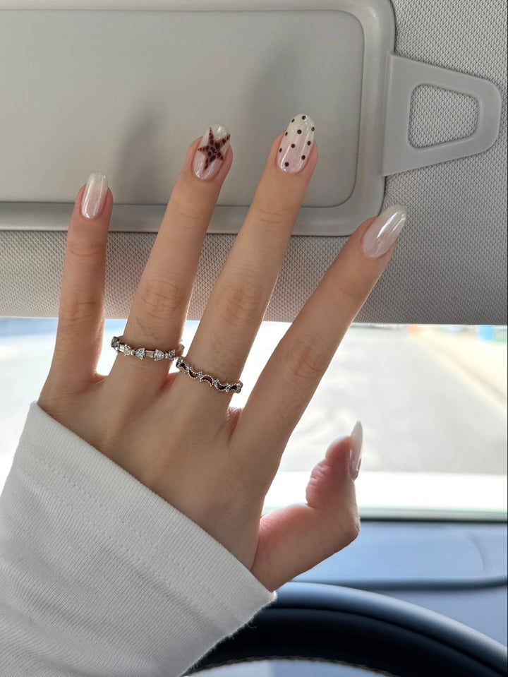 Artistic Press-On Nail Art Set with Creative Star and Polka Dot Designs