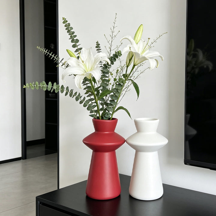 Contemporary Sculptural Vase Kalsten