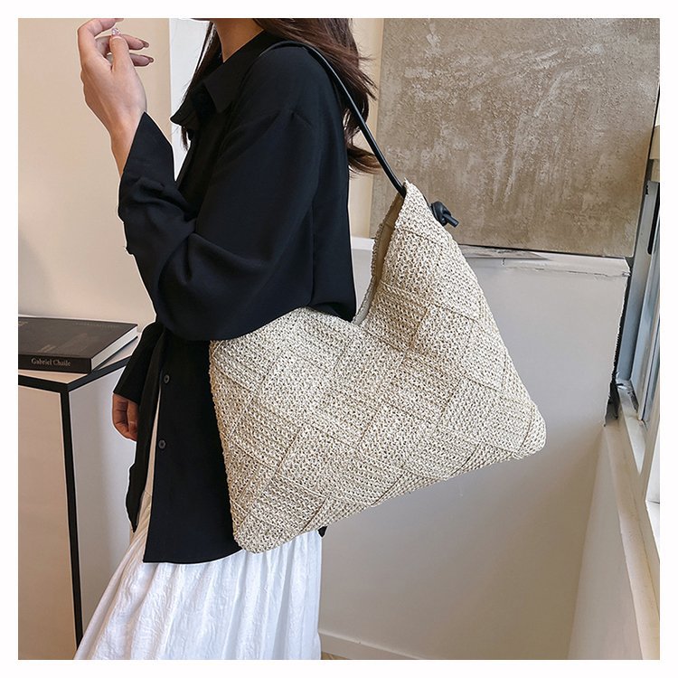 Stylish tote bag with structured pattern Kalsten