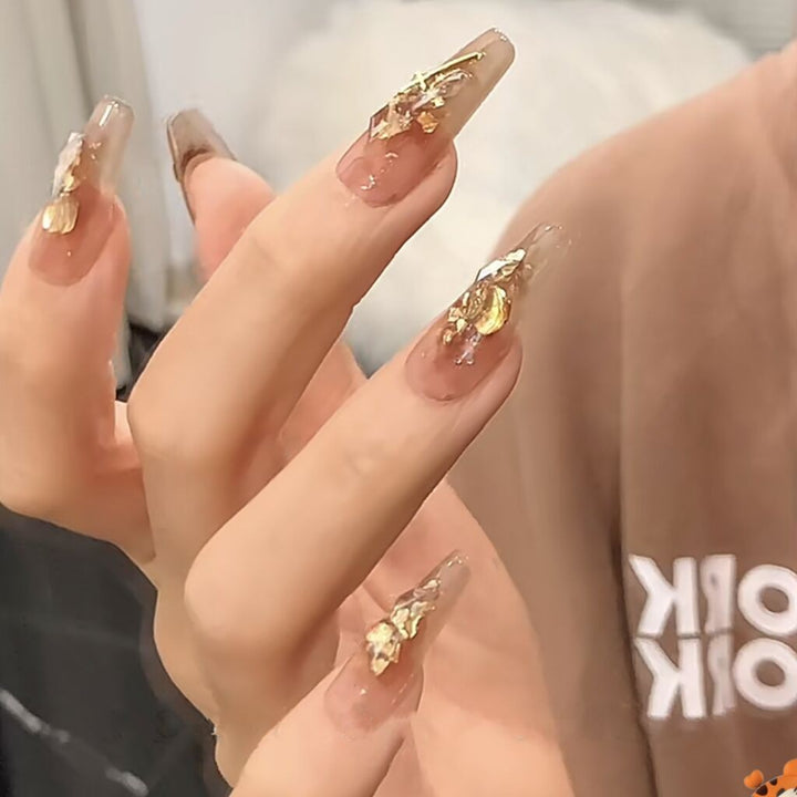 Glossy Press-On Nail Set with Decorative Metallic Accents Kalsten