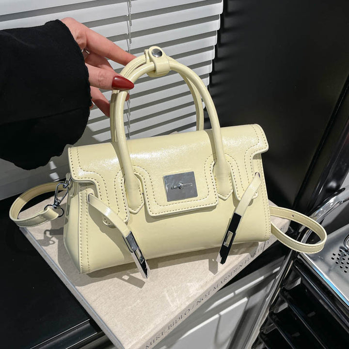 Fashion-Forward Structured Handbag Kalsten