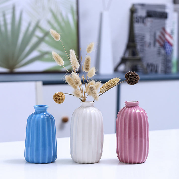 Ribbed Ceramic Bud Vase Kalsten