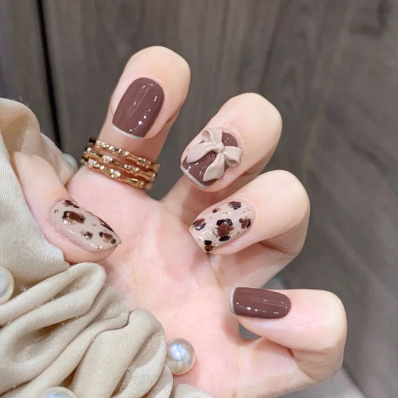 Decorative Press-On Nail Art Set with Bow and Leopard Patterns