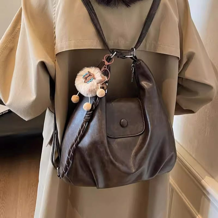 Modern shoulder bag with practical flap closure Kalsten