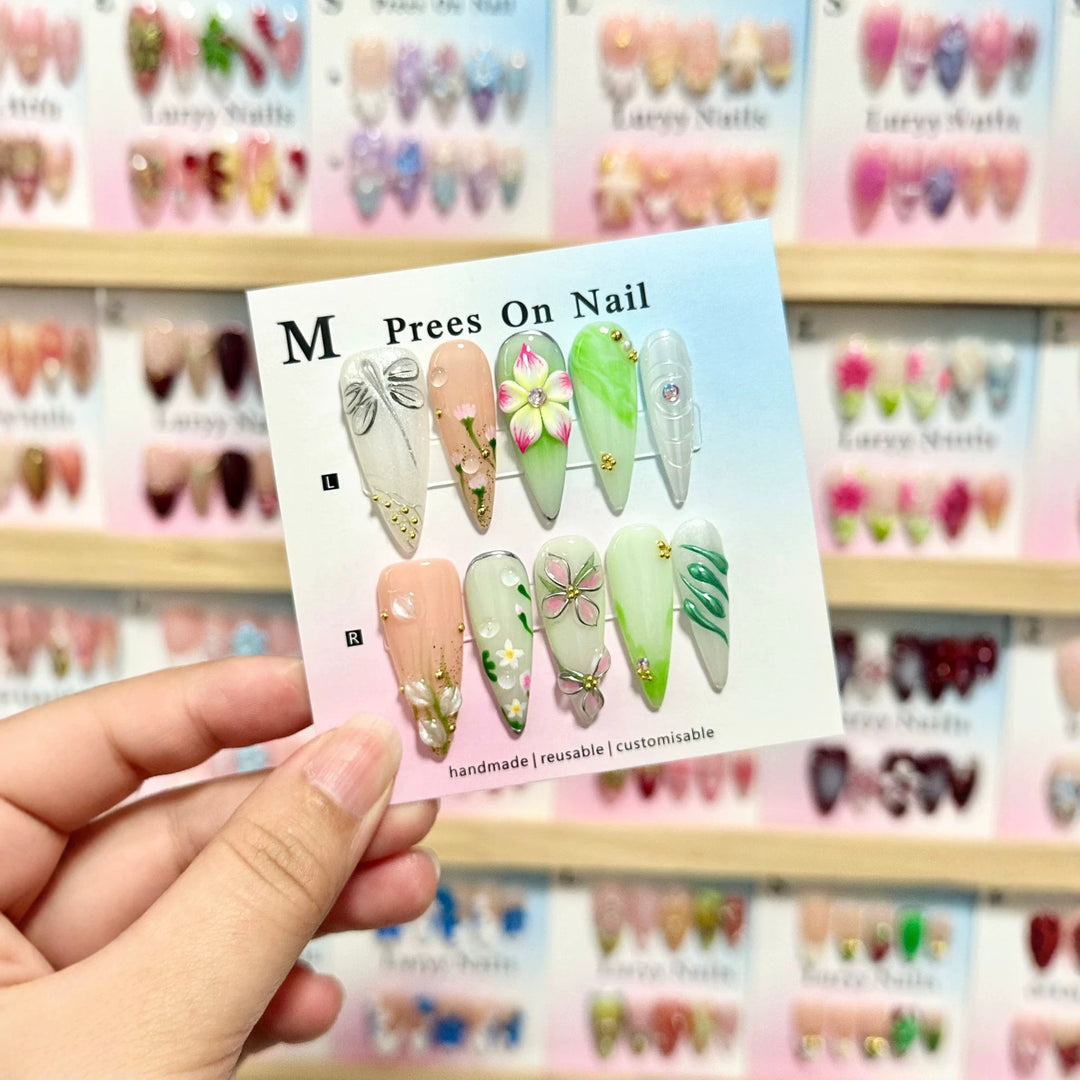 Artistic Floral and Gem-Embellished Press-On Nail Set