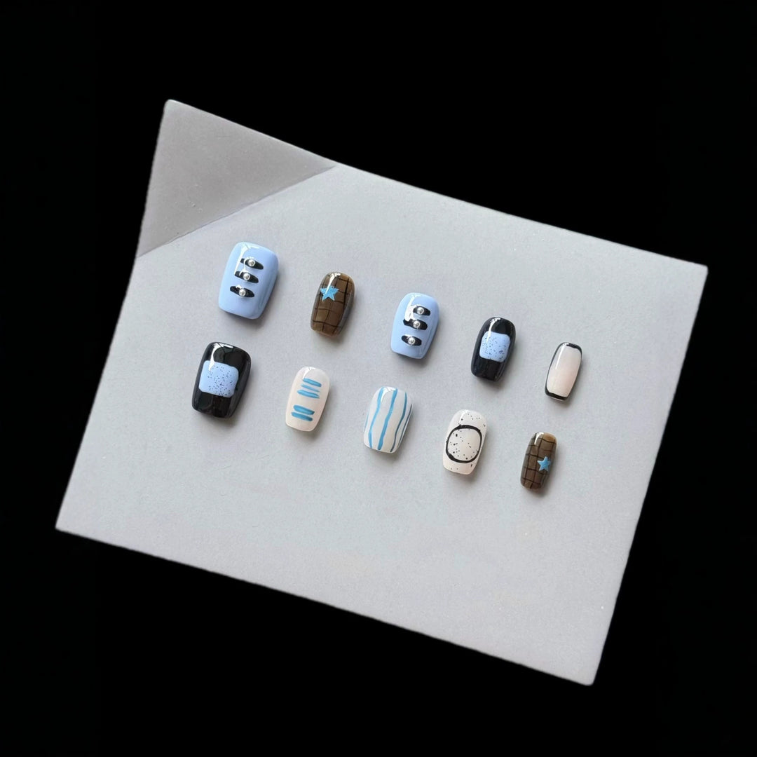 Artistic Press-On Nail Art Set with Modern Geometric Patterns