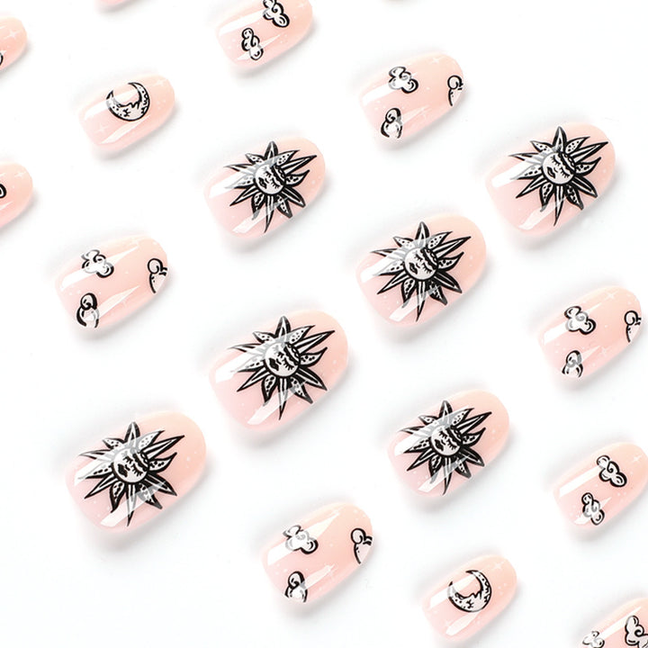 Artful Nail Art in Moon and Sun Motif Kalsten