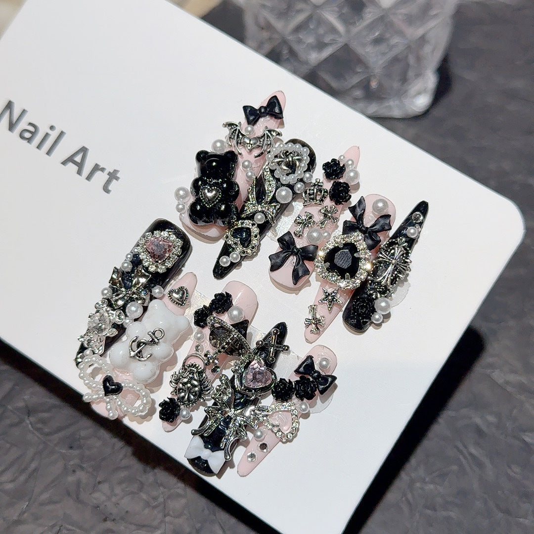 Glamorous Nail Art Extensions