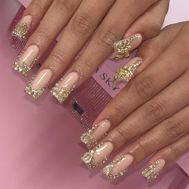 Nail set with elegant rhinestone details Kalsten