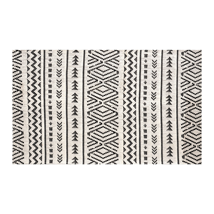 Geometric Patterned Area Rug