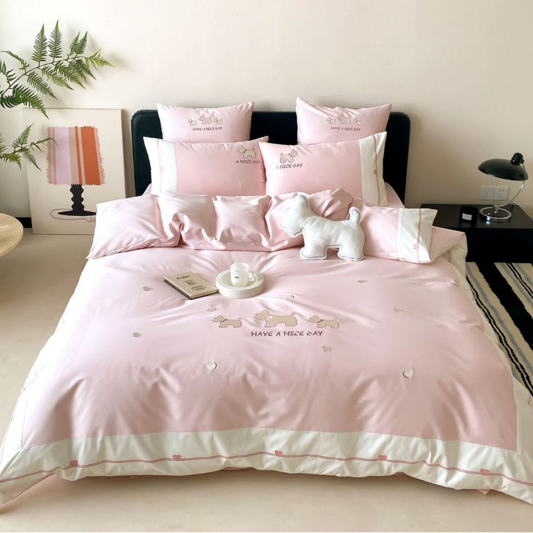 Cotton satin bedding set with embroidered dog motifs and reversible function