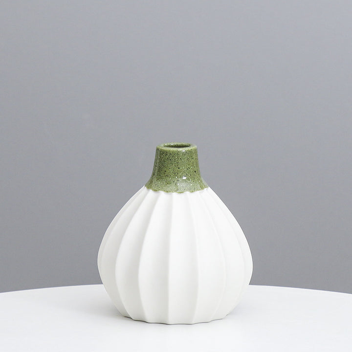 Artistic Curved Ceramic Vase Kalsten
